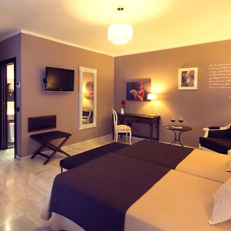 Hotel La Fonda 베날마데나코스타 외부 사진