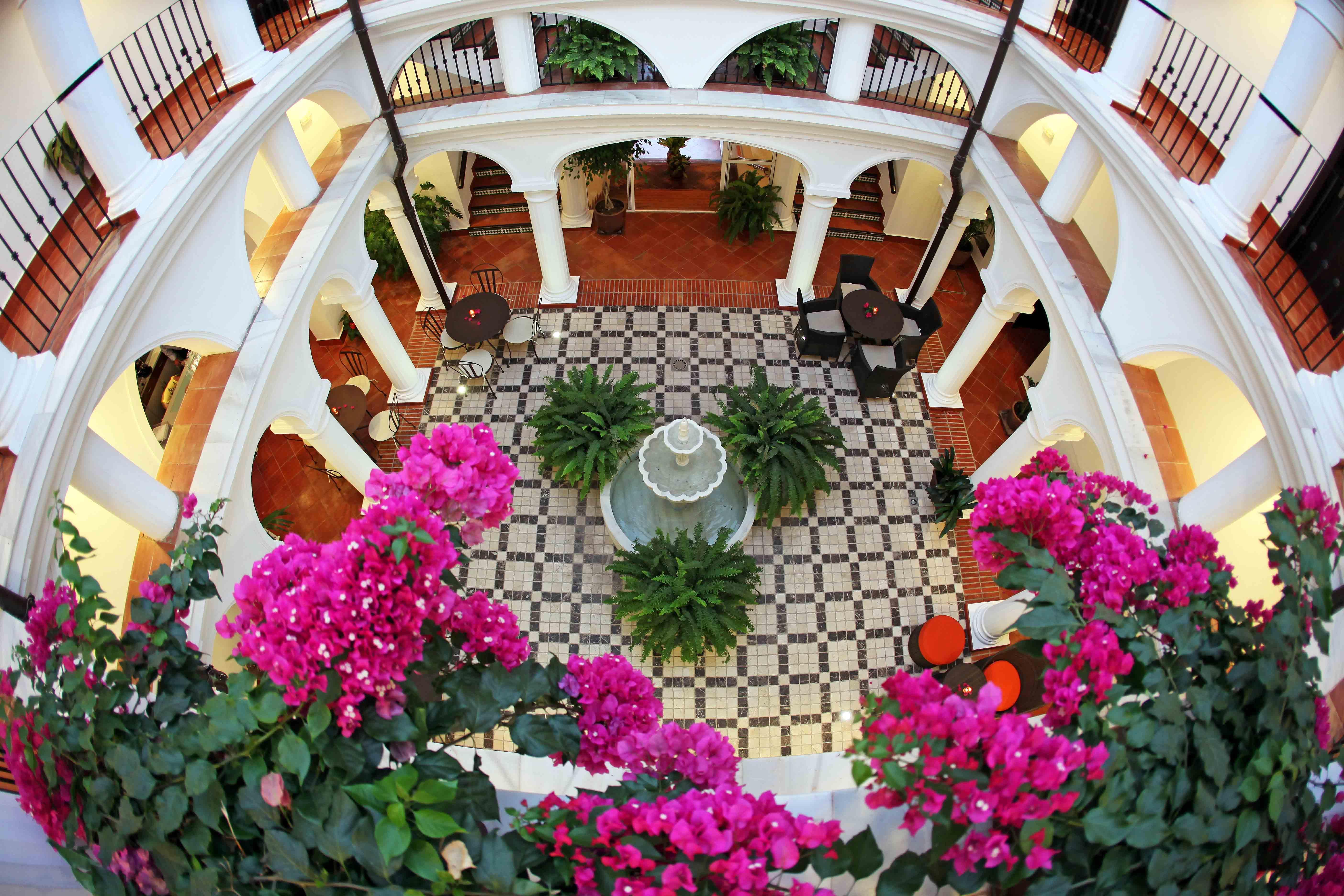 Hotel La Fonda 베날마데나코스타 외부 사진