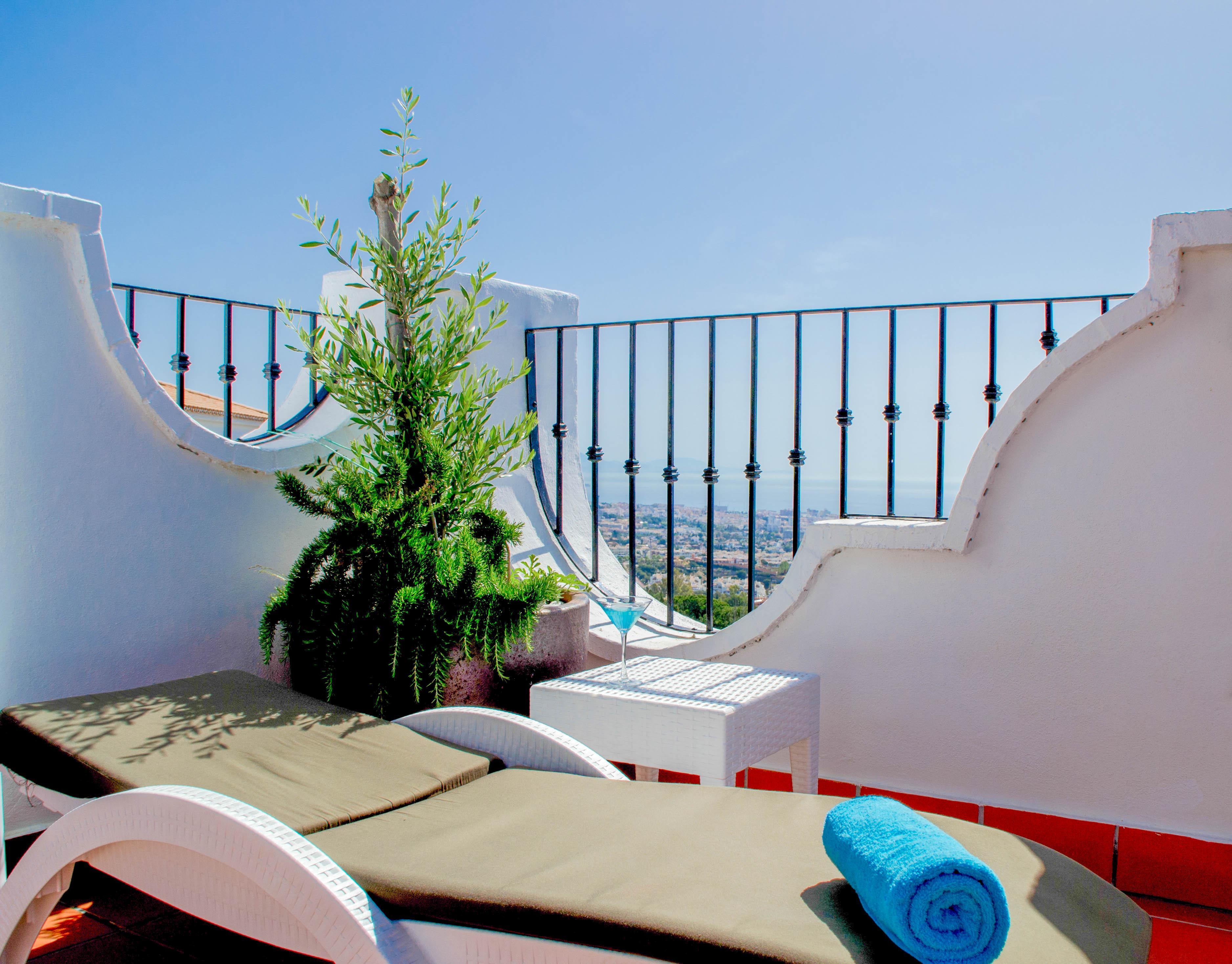 Hotel La Fonda 베날마데나코스타 외부 사진