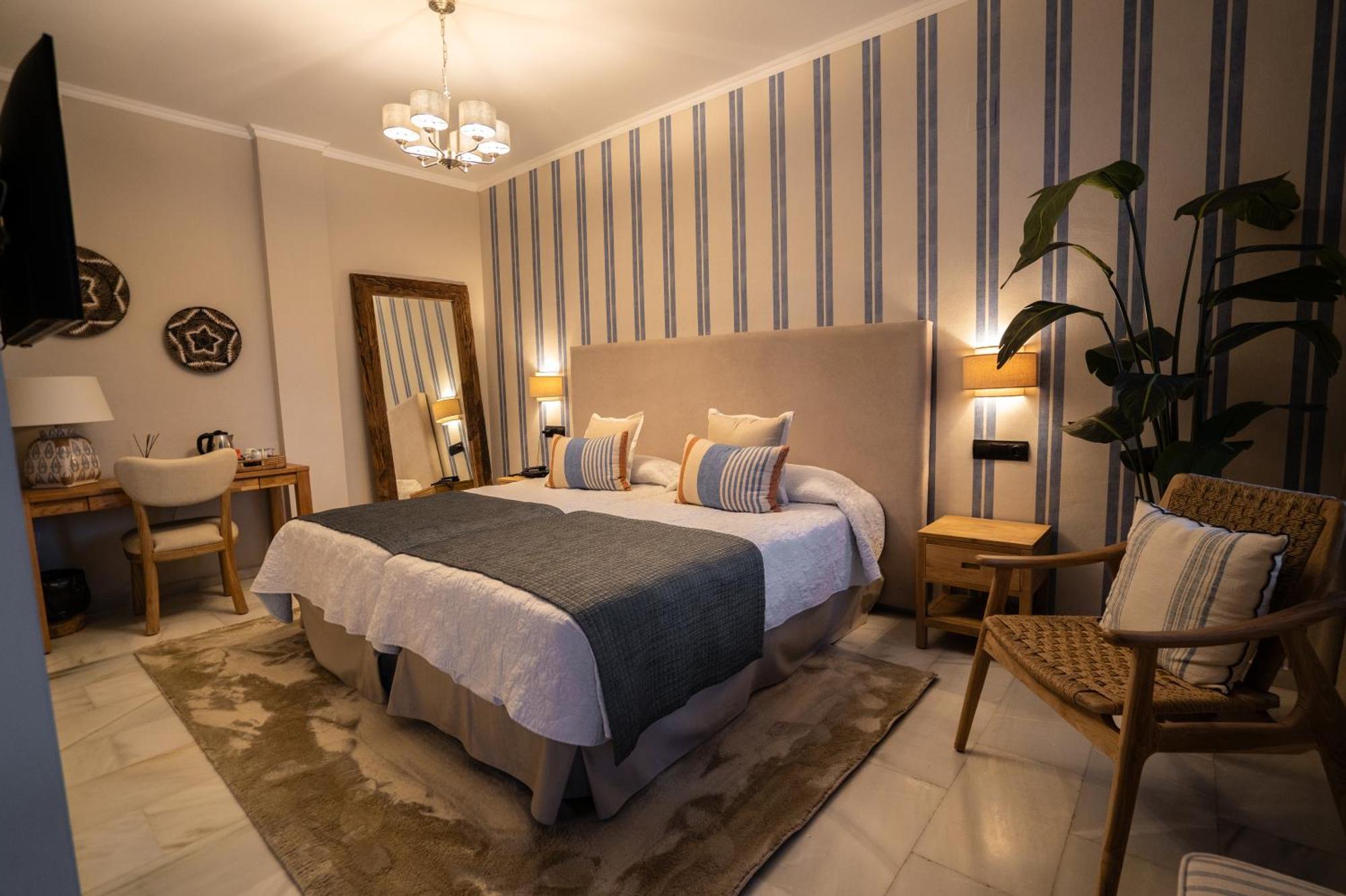 Hotel La Fonda 베날마데나코스타 외부 사진