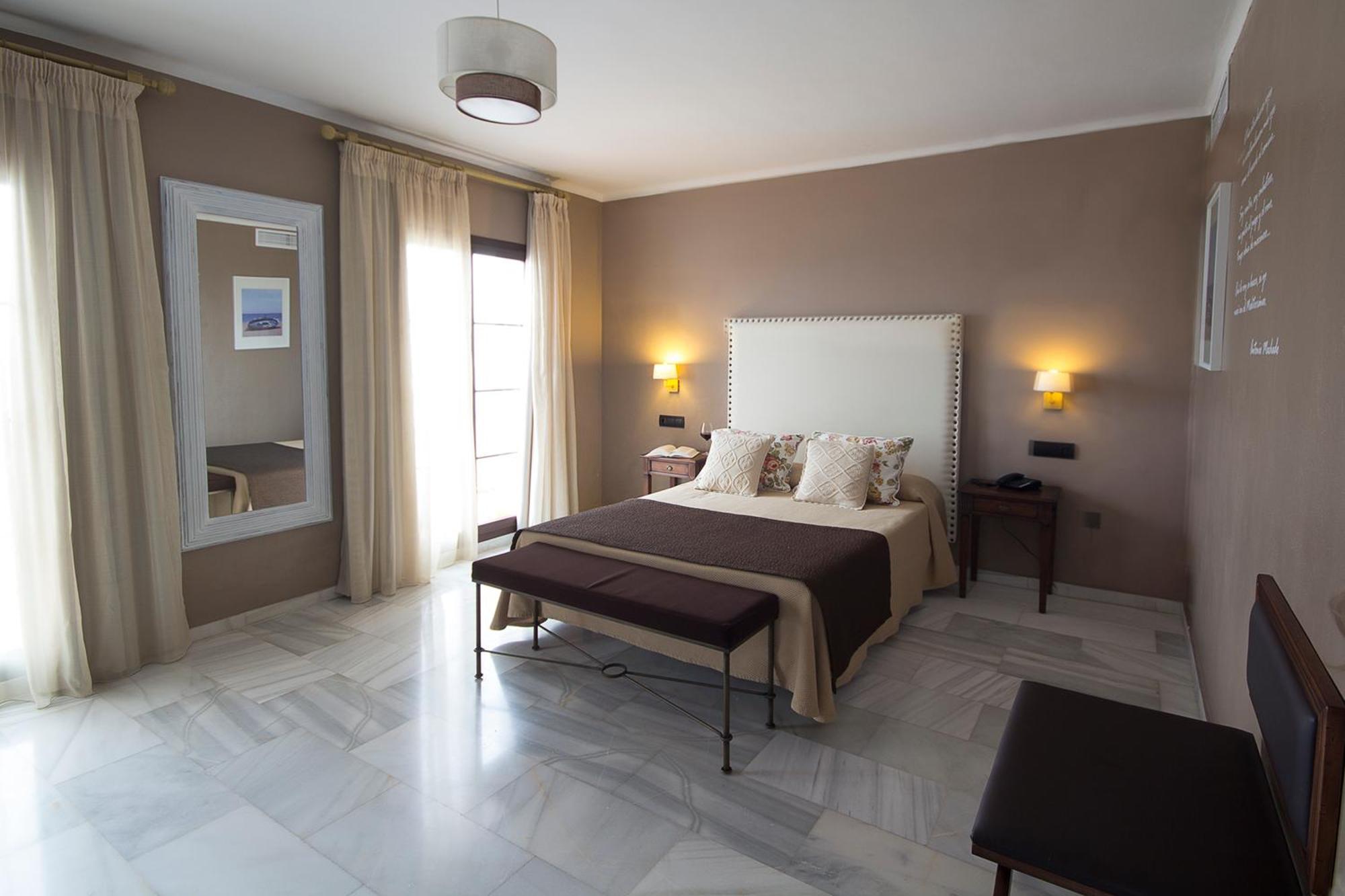 Hotel La Fonda 베날마데나코스타 외부 사진